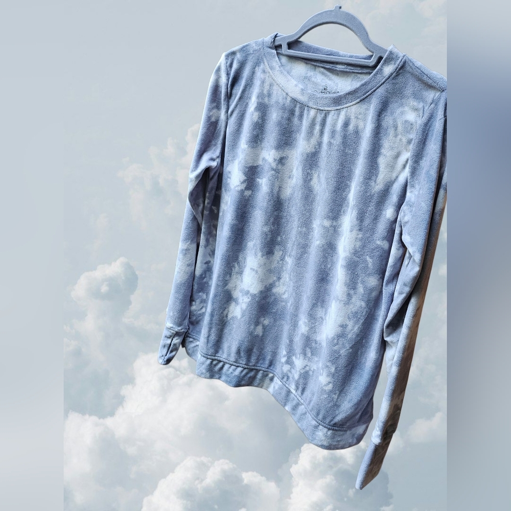 Cuddl Duds Gray Tie-Dye Long-Sleeved Top